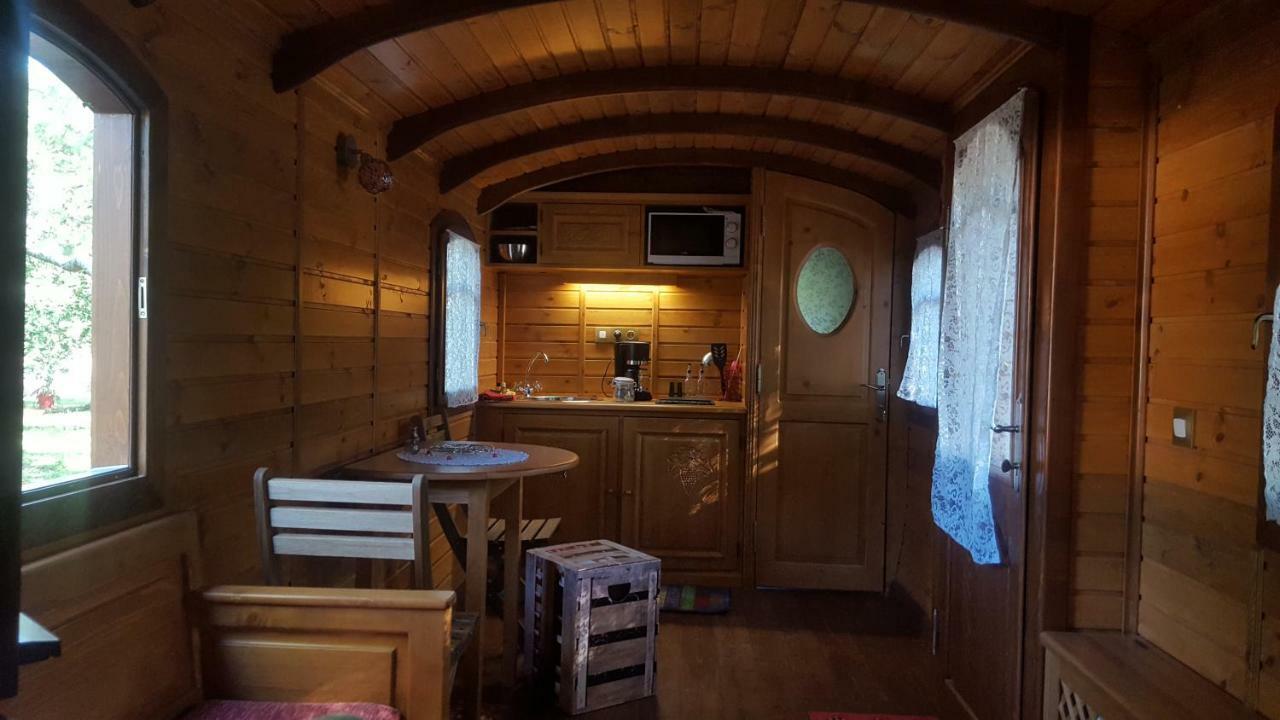 Villa Les Roulottes Vesta Léognan Esterno foto